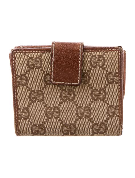 gucci small wallet price.